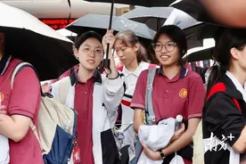 汕头中考开考，16.3万学子提笔逐梦图片