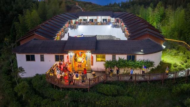 多家媒体聚焦三明！三明双节玩出花，非遗、美食、古风全拿捏