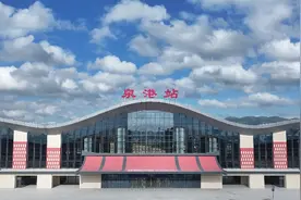 135个！泉港高铁站停车场启用→图片