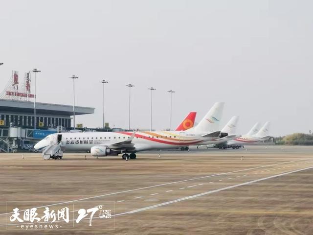 读报告 看成绩 | 兴义机场市场开发部经理卢兴阳:“支支串飞”让分散景点串珠成链