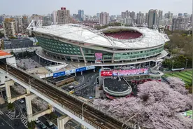 超级杯确定落户虹口足球场，申花新帅率先抵沪图片