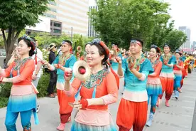 从田间地头走向世界舞台 四川平昌“翻山铰子”亮相韩国首尔图片