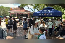 首个周末迎接近8万游客，长沙橘子洲景区恢复开园图片