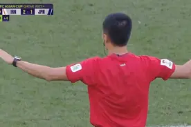 造经典对决！马宁全场仅出示两黄，果断判罚读秒点球图片