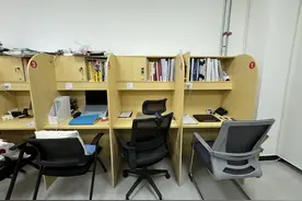 寄宿自习室兴起，“考研”“考公”的年轻人为学习氛围“买单”图片