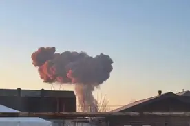 输油泵站和军事基地先后遭袭，俄称乌“故意破坏特朗普和平建议”图片