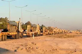 伊拉克向叙利亚约旦边境部署装甲部队以维护边境安全图片