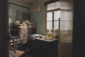 父母逝去，55岁精神障碍女儿独留人世间图片