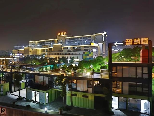 夜宝山，潮生活｜顾村夜生活如此精彩，快来体验！