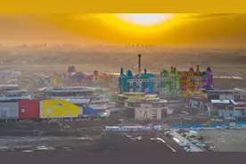 魔都眼｜26米乐高“搭搭”就位，上海乐高乐园进入最后冲刺图片