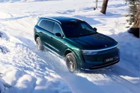 鸿蒙智行“五界成拳”：问界M8狂晒订单，享界S9首发手势控车，尚界首车年内上市图片