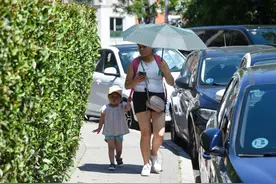 西班牙拟延长育儿假　父母都有份图片