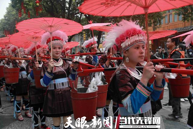 黎平：肇兴侗年展风情 民族团结同心欢