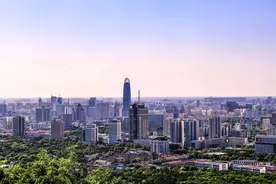 不负好时节，只争朝夕、干字当头图片