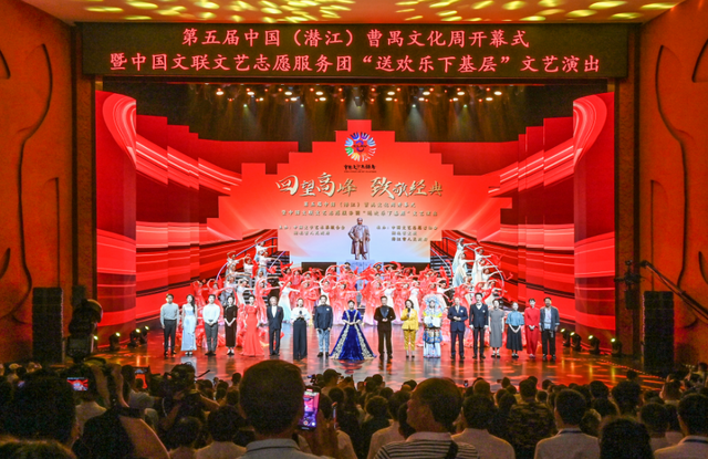 “白天品龙虾，晚上赏戏剧”，文旅融合擦亮潜江城市名片