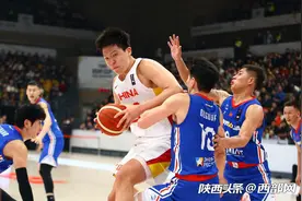 中国男篮亚预赛80：49蒙古取得开门红 乔尔杰维奇点赞西安赛区图片