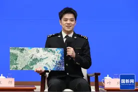 国新办举行见面会，五位优秀代表讲述“海关人”故事图片