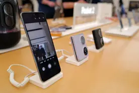 超火爆！系统一度崩溃，国补落地一周，数码产品销售额翻倍图片