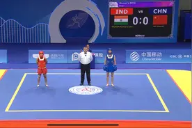 吴晓微夺得杭州亚运会武术散打女子60公斤级金牌图片