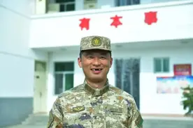 这位磕掉3颗门牙的分队长，再次荣获集团军表彰！图片