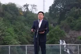 实景再现 徐悲鸿艺术街区巴人汲水公园在江北区开园图片