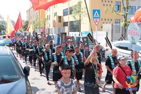 麻阳传统龙舟赛总决赛“战火重燃”，竞赛项目为800米逆水直道竞速图片