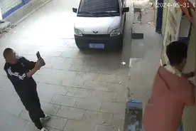 村民被控无证卖烟后提起行政诉讼，烟草局清晨“补证”被监控拍下图片