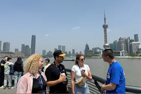 中国将对新西兰免签，搜索热度环比增长65%图片