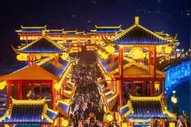 广安文旅新地标：不夜城试运营首日人气爆棚图片