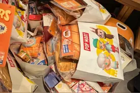 茅台黄牛转卖拉布布！泡泡玛特199元新品炒至2500元图片