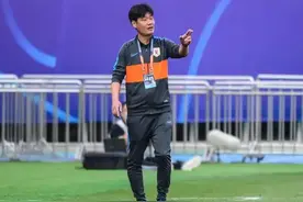 李霄鹏担任青岛海牛新主帅：作为本土教练，就是要努力，再努力！图片