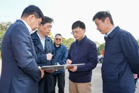 腾出新质生产力发展空间，为高质量发展注入新动能！崇明区领导调研本区低效产业用地盘活处置工作图片