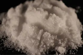 【以案说法】作坊老板为提高食品口感在食品中添加硼砂获刑图片