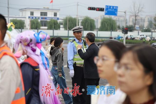 鹊山景色美，平安“警”相随