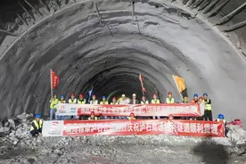 双隧贯通 泸石高速2025年通车段迎来新进展图片