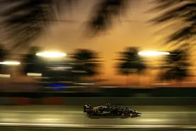 《F1:狂飙飞车》：用IMAX看全世界最烧钱的比赛，就是这么爽图片