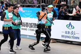 人形机器人产业加速跑图片
