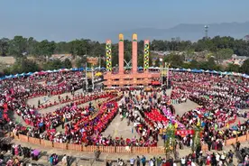 ​美好生活在云南｜德宏目瑙纵歌盛会：万人齐舞共联欢图片