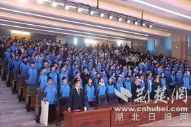 房县思源实验学校举行2025年中考百日誓师大会图片