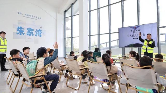 看大熊猫+逛城厢村糖会，这条「萌甜双buff路线」，快收藏！