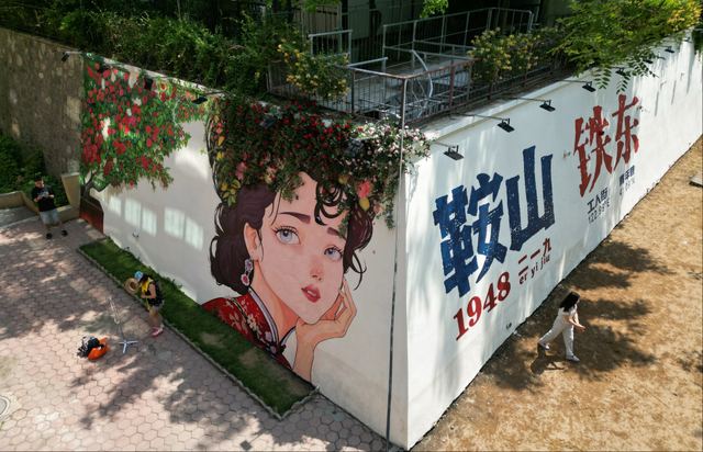 街巷里的时光焕新：当老故事邂逅新风景