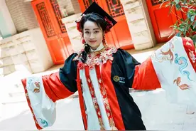 国风吹进毕业季图片