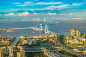 深中通道正式通车，深圳到中山车程由2小时缩至30分钟图片