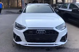 体验“丐版”奥迪A4L价格又跌了！外观运动，有里有面图片