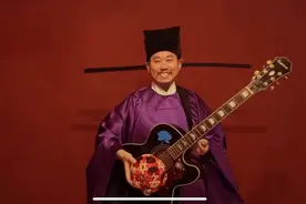 响水版“高俅”《大宋第一等》刷爆苏超流量圈 黄海之滨唱响“唐宋摇滚”图片