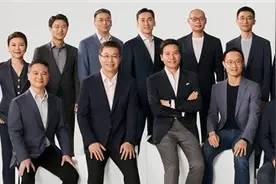 小米官网更新高管团队合影，雷军：我衣服选的如何图片