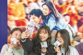 狂飙的微短剧赚不到钱？2025短剧还香吗？丨2025之问③图片