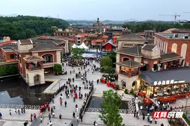 湘见“五一”丨“五一”假期首日 南岳衡山景区接待游客13.72万人次图片