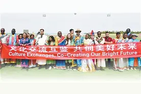 甘肃成为沿边省份，只因有个县境中间隔着河西走廊的肃北县——草原边境小城 寻访“文化秘境”（边城见闻）图片