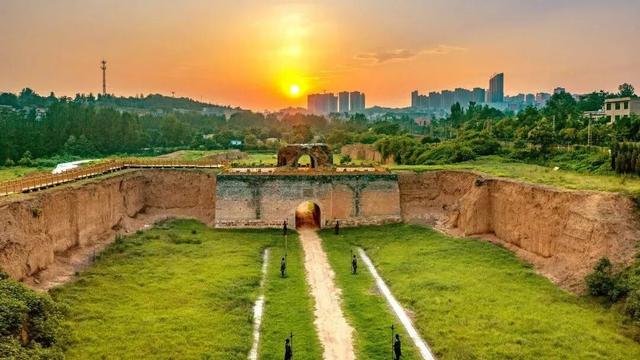 丝路文化行 | 驼铃再现丝路，汉关见证千年